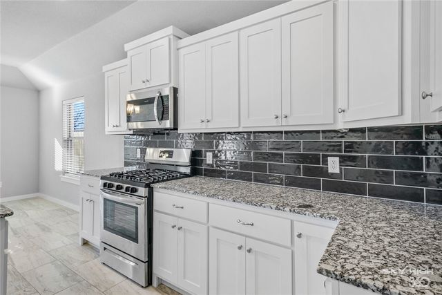 818 Copper, Lowell, AR 72745