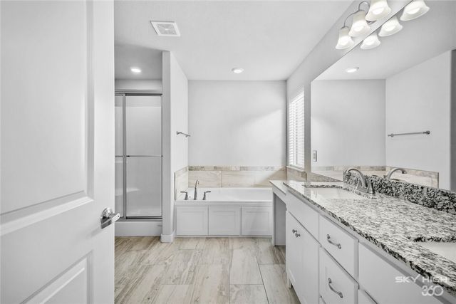 818 Copper, Lowell, AR 72745