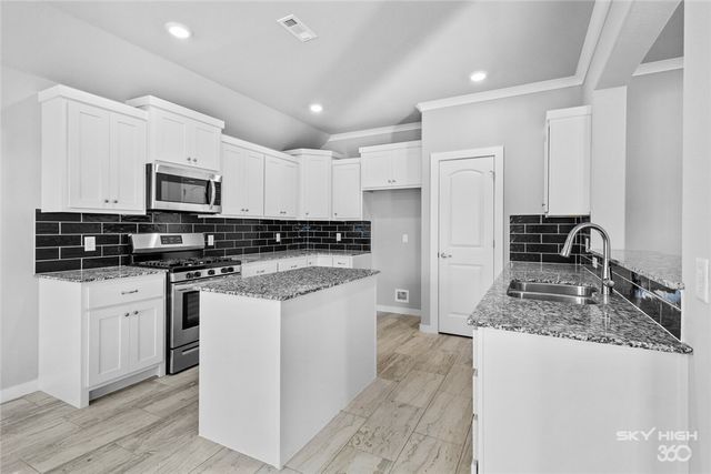 818 Copper, Lowell, AR 72745