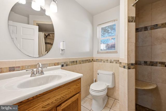 15 ALDEN RD, Blackwood, NJ 08012