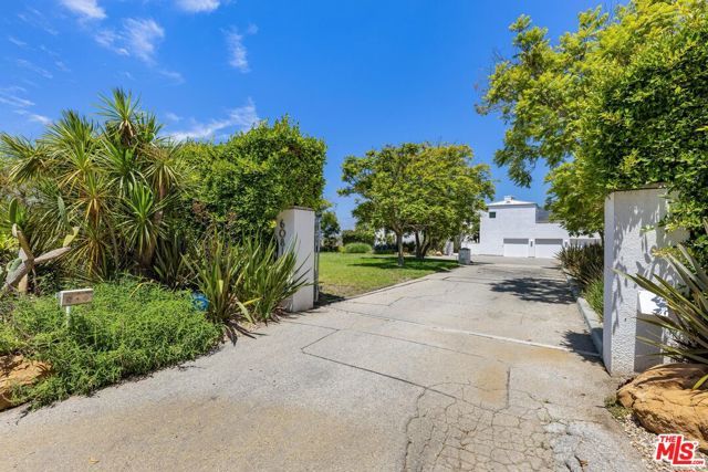 6081 Cavalleri Road, Malibu, CA 90265
