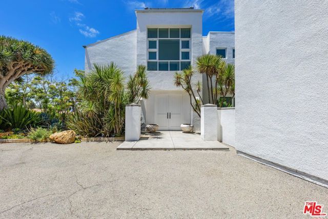 6081 Cavalleri Road, Malibu, CA 90265