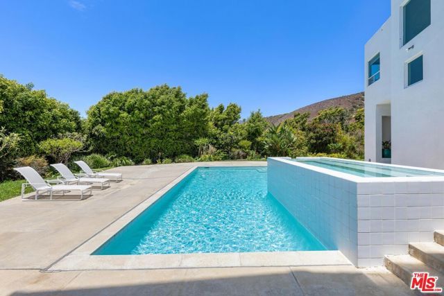 6081 Cavalleri Road, Malibu, CA 90265