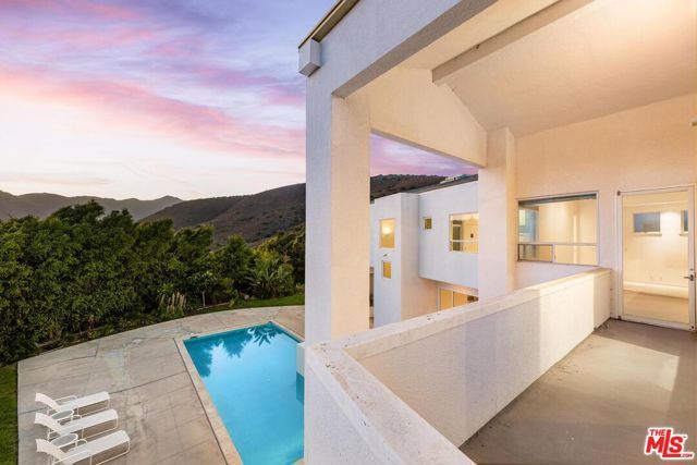 6081 Cavalleri Road, Malibu, CA 90265