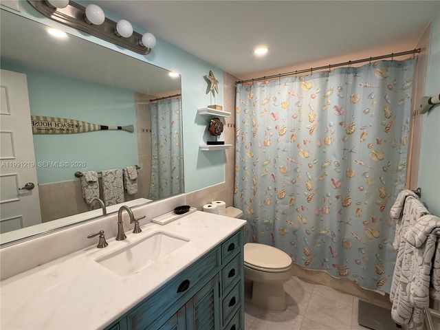 1000 Parkview Dr 720, Hallandale Beach, FL 33009