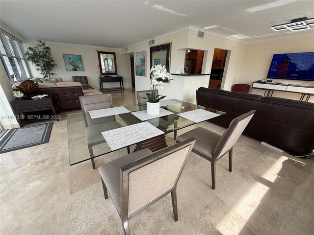 1000 Parkview Dr 720, Hallandale Beach, FL 33009