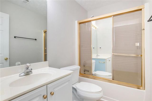 6103 Portsmouth Drive, Flowery Branch, GA 30542