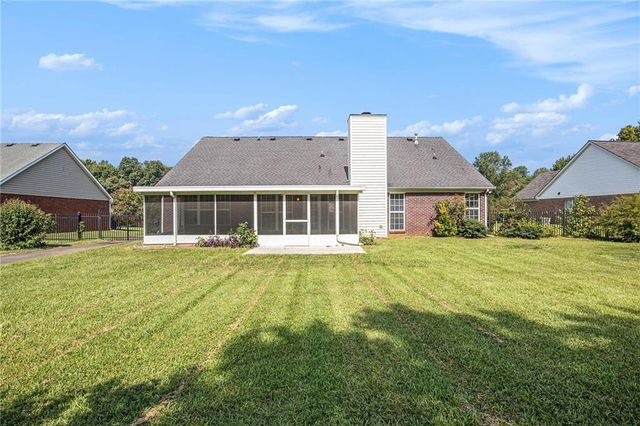 6103 Portsmouth Drive, Flowery Branch, GA 30542