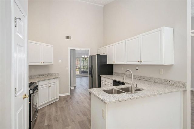 6103 Portsmouth Drive, Flowery Branch, GA 30542