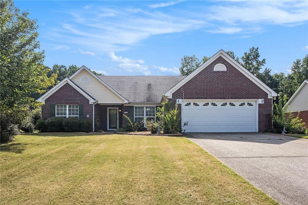 6103 Portsmouth Drive, Flowery Branch, GA 30542