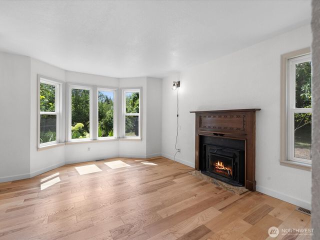 22288 NE Woodinville Duval Road, Woodinville, WA 98077