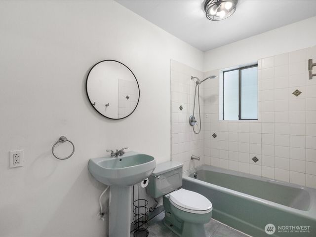 22288 NE Woodinville Duval Road, Woodinville, WA 98077
