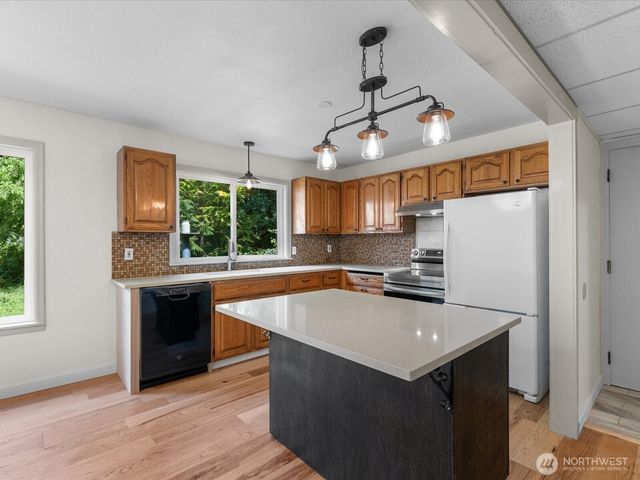 22288 NE Woodinville Duval Road, Woodinville, WA 98077