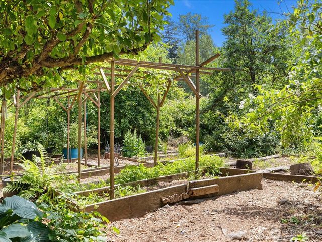 22288 NE Woodinville Duval Road, Woodinville, WA 98077