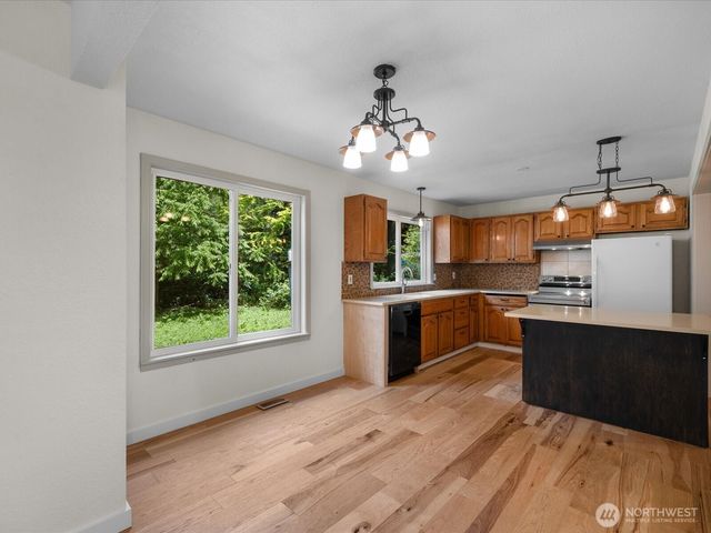 22288 NE Woodinville Duval Road, Woodinville, WA 98077