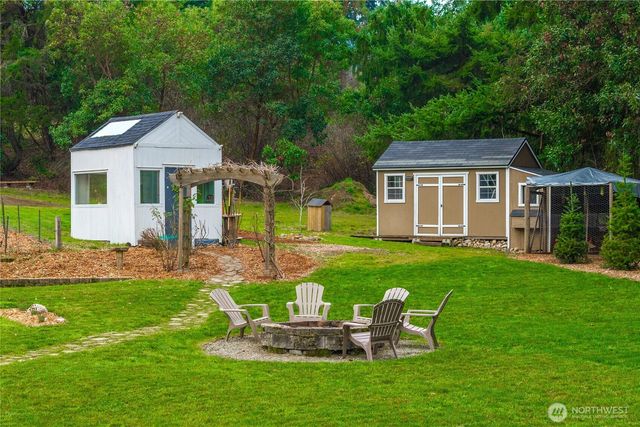 5901 45th Avenue Ct E, Tacoma, WA 98443