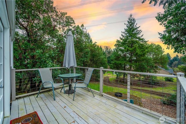 5901 45th Avenue Ct E, Tacoma, WA 98443