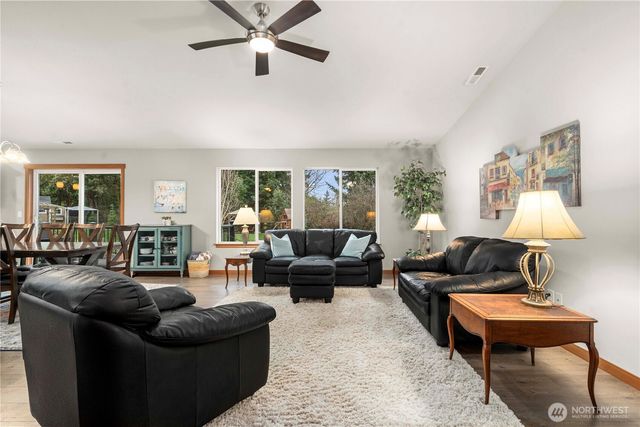 5901 45th Avenue Ct E, Tacoma, WA 98443