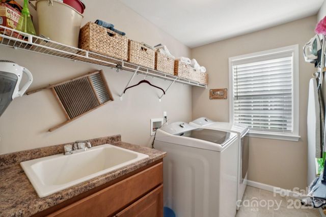 98 Asher Lane, Etowah, NC 28729