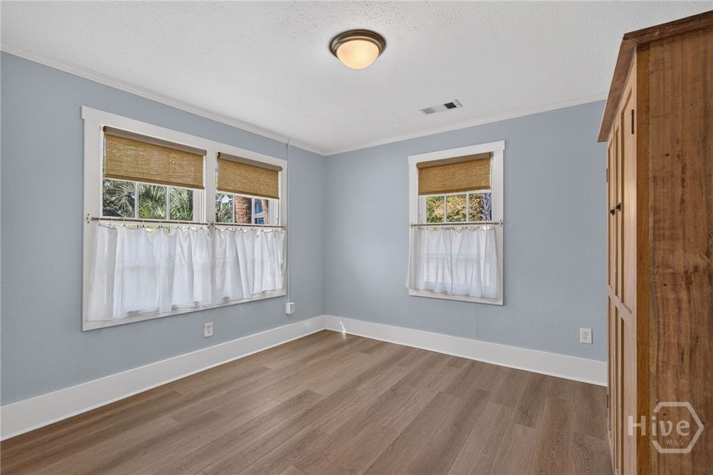 Image 21 of property listing at 304 9th Street, Tybee Island, GA 31328