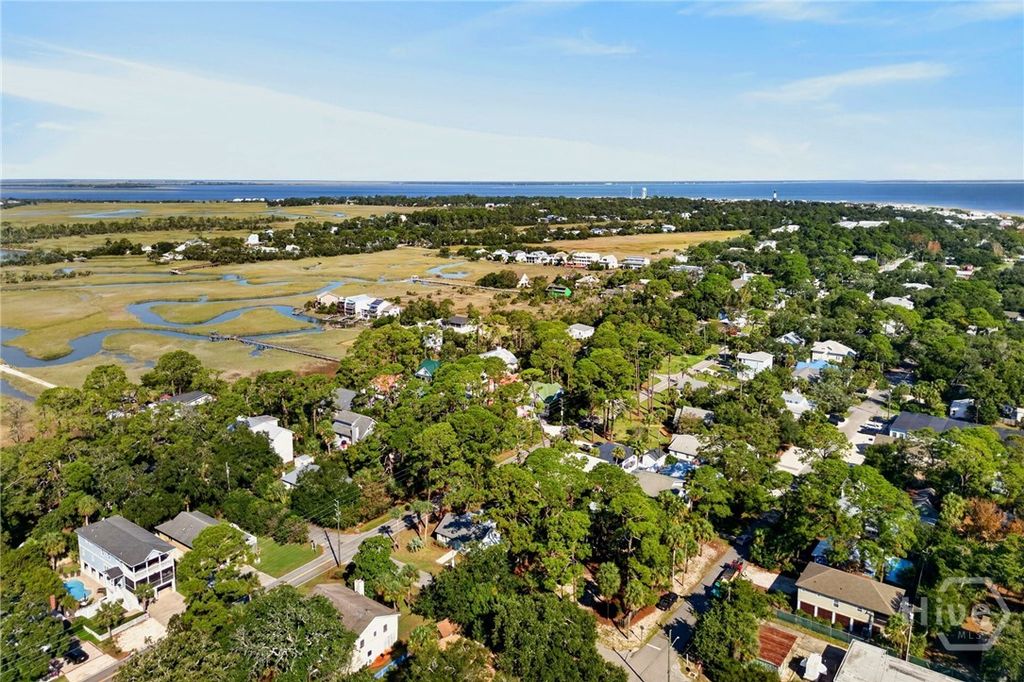 Image 49 of property listing at 304 9th Street, Tybee Island, GA 31328
