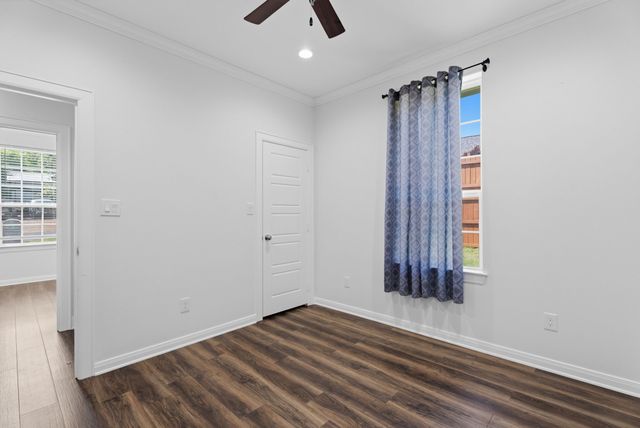 317 Brentwood Drive, Bullard, TX 75757