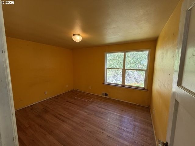 398 ATLANTIC St, Astoria, OR 97103