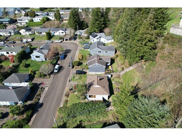 398 ATLANTIC St, Astoria, OR 97103