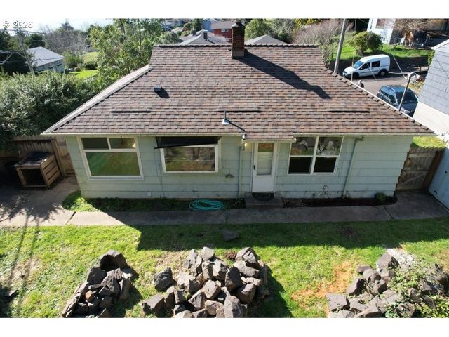 398 ATLANTIC St, Astoria, OR 97103