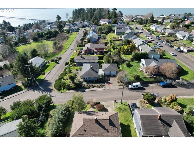 398 ATLANTIC St, Astoria, OR 97103