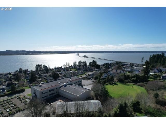 398 ATLANTIC St, Astoria, OR 97103