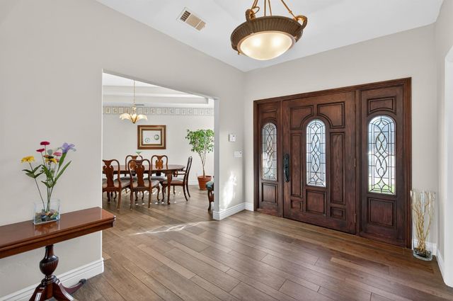 3013 Hillcrest Court, Madera, CA 93637