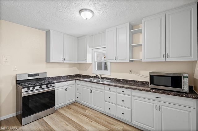 3276 W 130th, Cleveland, OH 44111