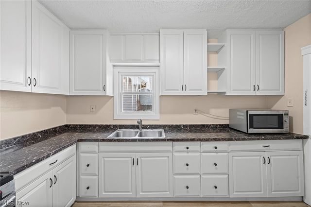 3276 W 130th, Cleveland, OH 44111