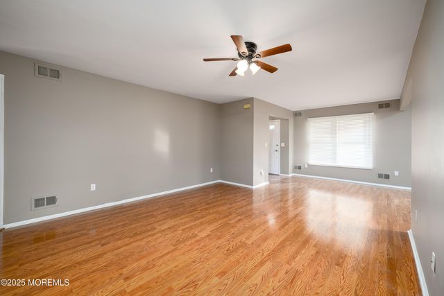 233 Cloverdale Drive, Lakewood, NJ 08701