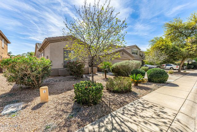 279 W BLUE LAGOON Drive, Casa Grande, AZ 85122