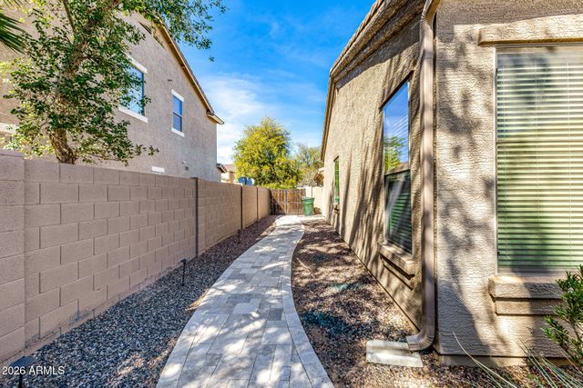 279 W BLUE LAGOON Drive, Casa Grande, AZ 85122