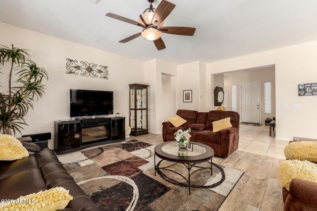 279 W BLUE LAGOON Drive, Casa Grande, AZ 85122