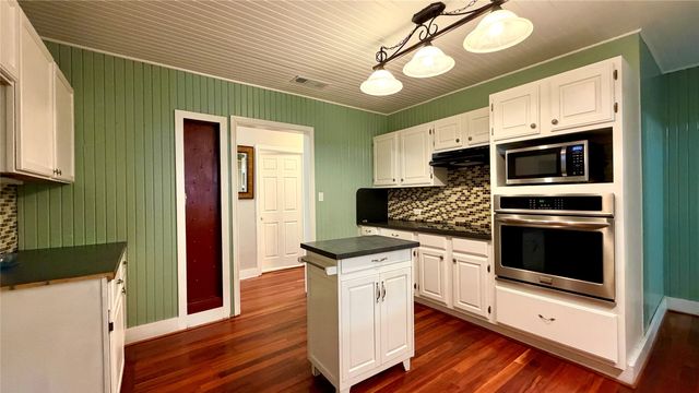 313 Elm Drive, Terrell, TX 75160
