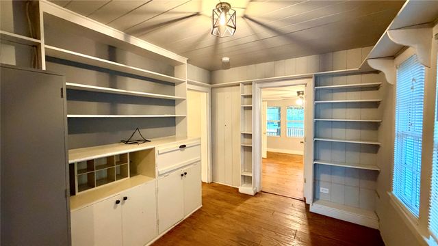 313 Elm Drive, Terrell, TX 75160