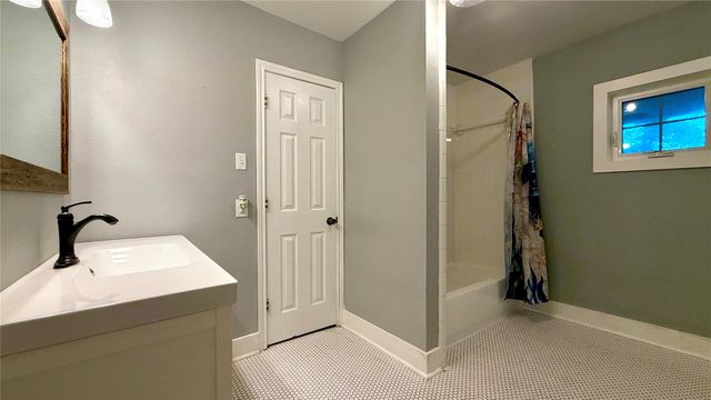 313 Elm Drive, Terrell, TX 75160