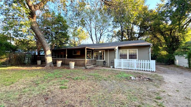 313 Elm Drive, Terrell, TX 75160