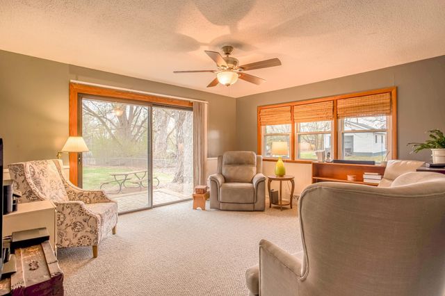 14115 Rockford Rd, Plymouth, MN 55447