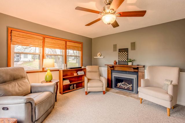 14115 Rockford Rd, Plymouth, MN 55447