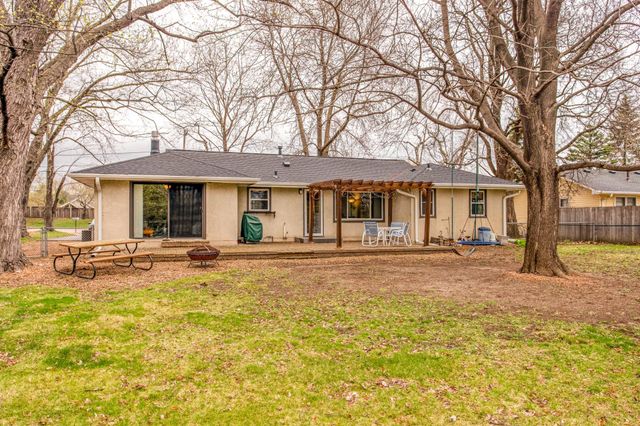 14115 Rockford Rd, Plymouth, MN 55447