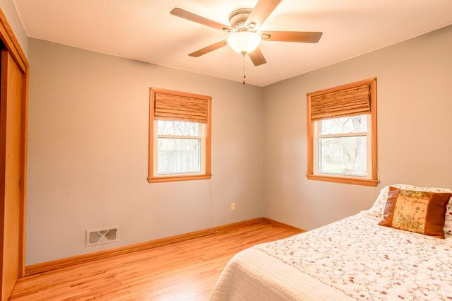 14115 Rockford Rd, Plymouth, MN 55447