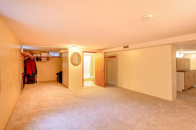 14115 Rockford Rd, Plymouth, MN 55447