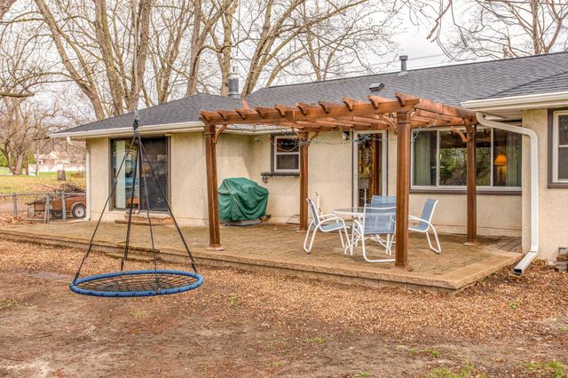 14115 Rockford Rd, Plymouth, MN 55447