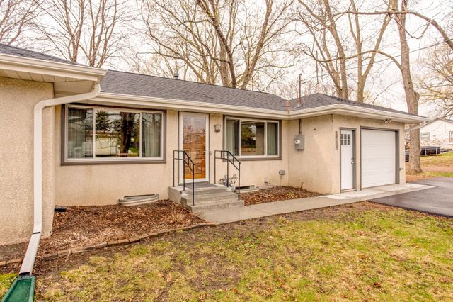 14115 Rockford Rd, Plymouth, MN 55447