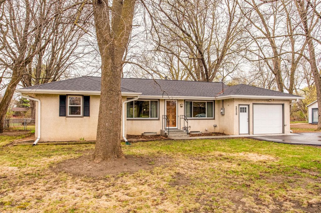 14115 Rockford Rd, Plymouth, MN 55447